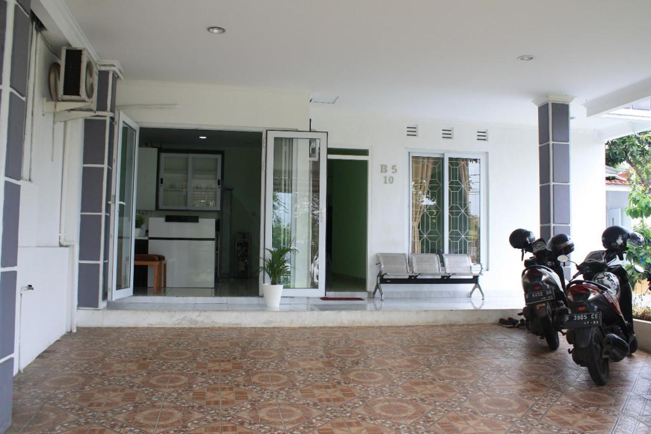Aquina House Bogor Exterior foto