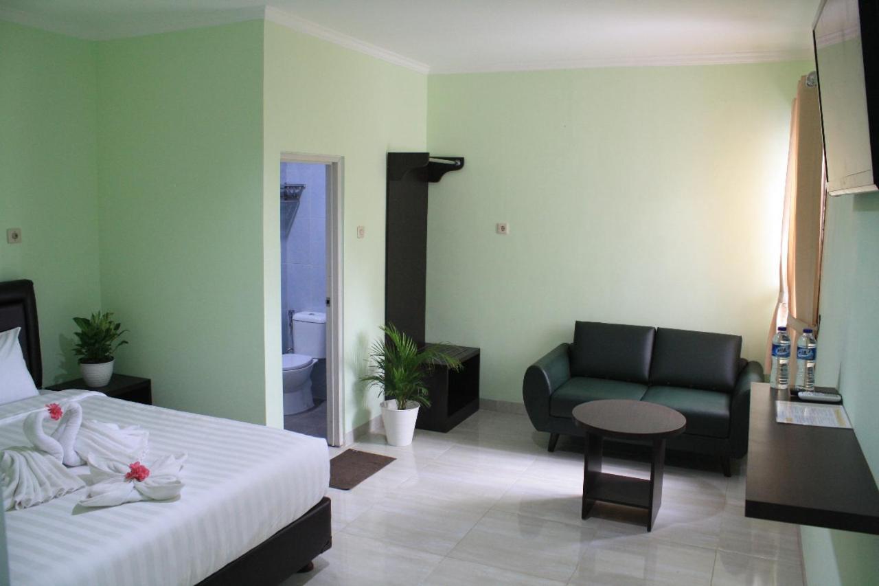 Aquina House Bogor Exterior foto